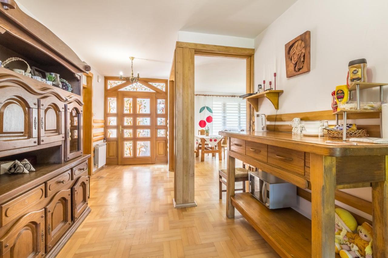 Wisniowy Gaj Villa Ujanowice ภายนอก รูปภาพ
