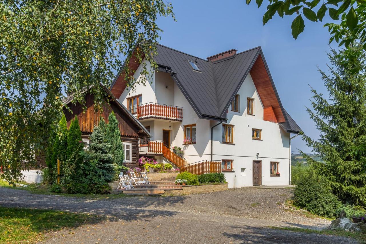 Wisniowy Gaj Villa Ujanowice ภายนอก รูปภาพ