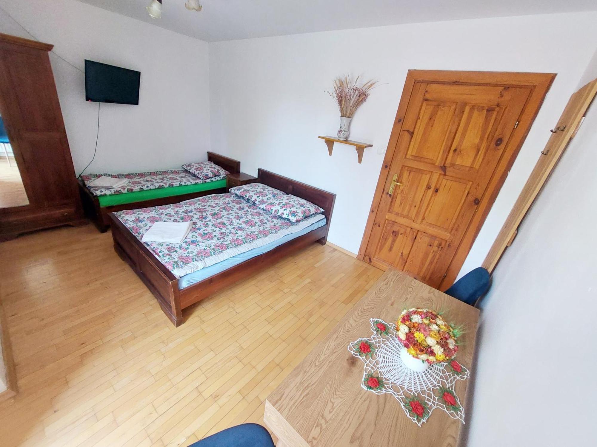 Wisniowy Gaj Villa Ujanowice ภายนอก รูปภาพ