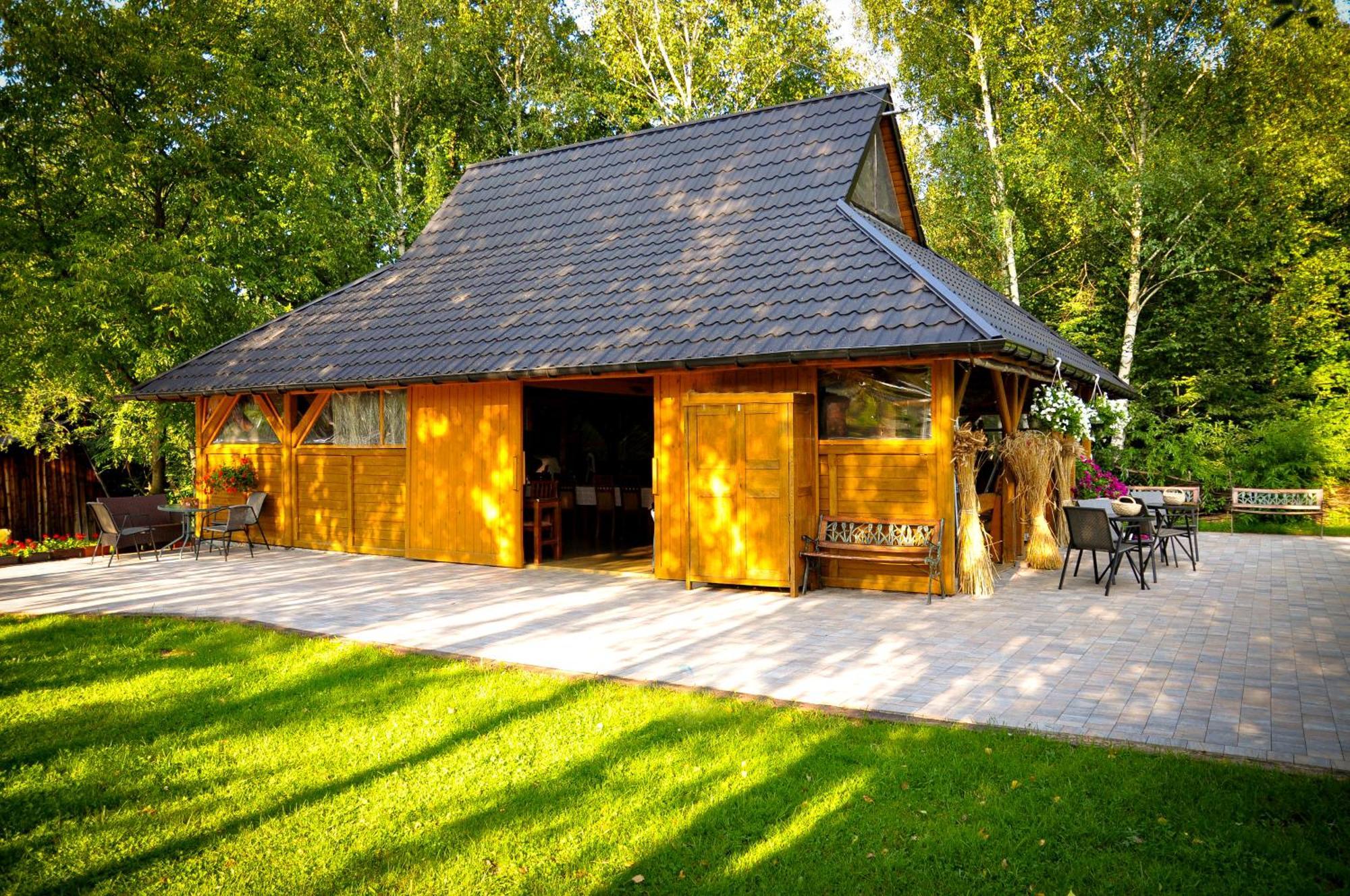 Wisniowy Gaj Villa Ujanowice ภายนอก รูปภาพ