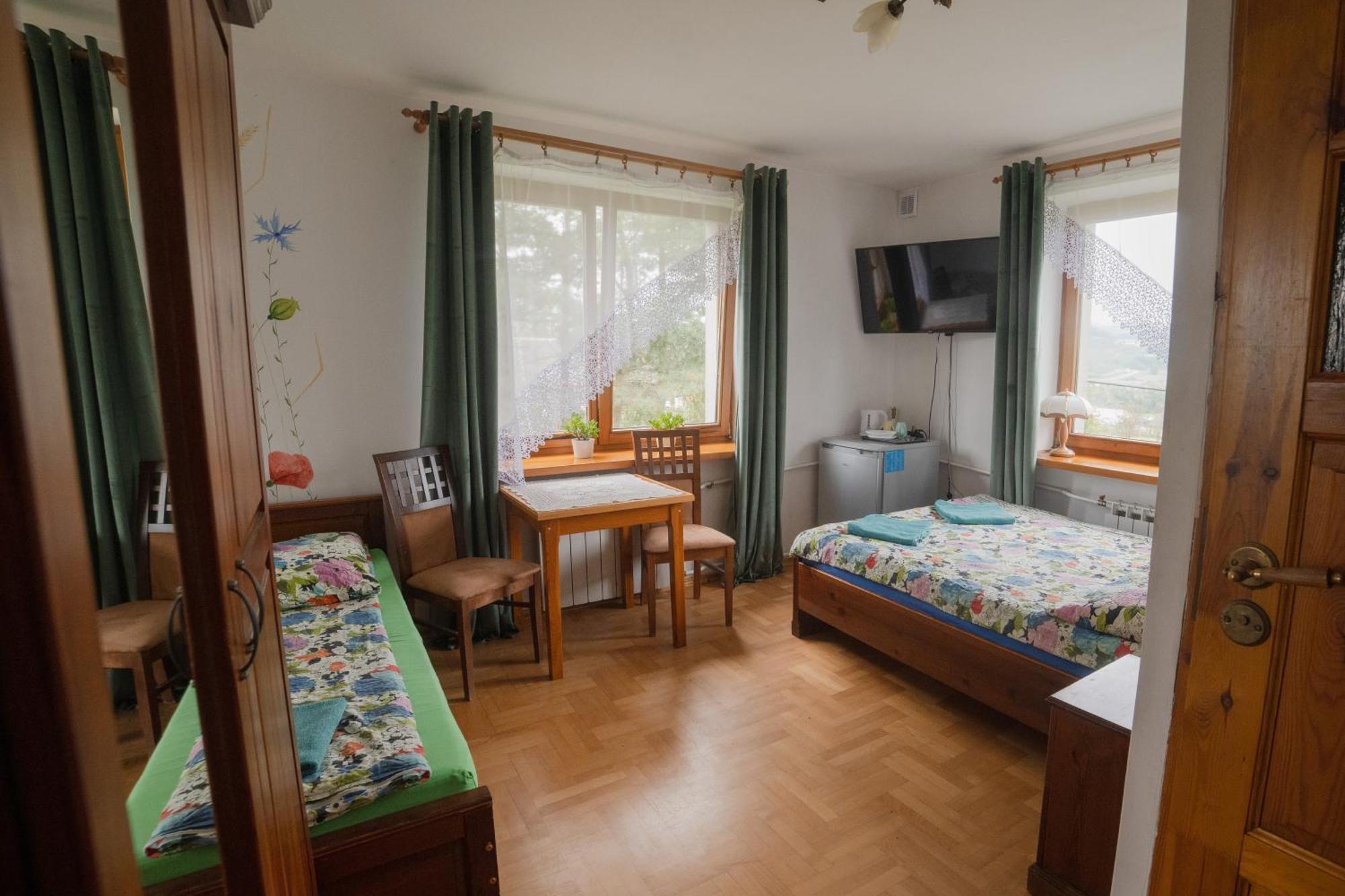 Wisniowy Gaj Villa Ujanowice ภายนอก รูปภาพ
