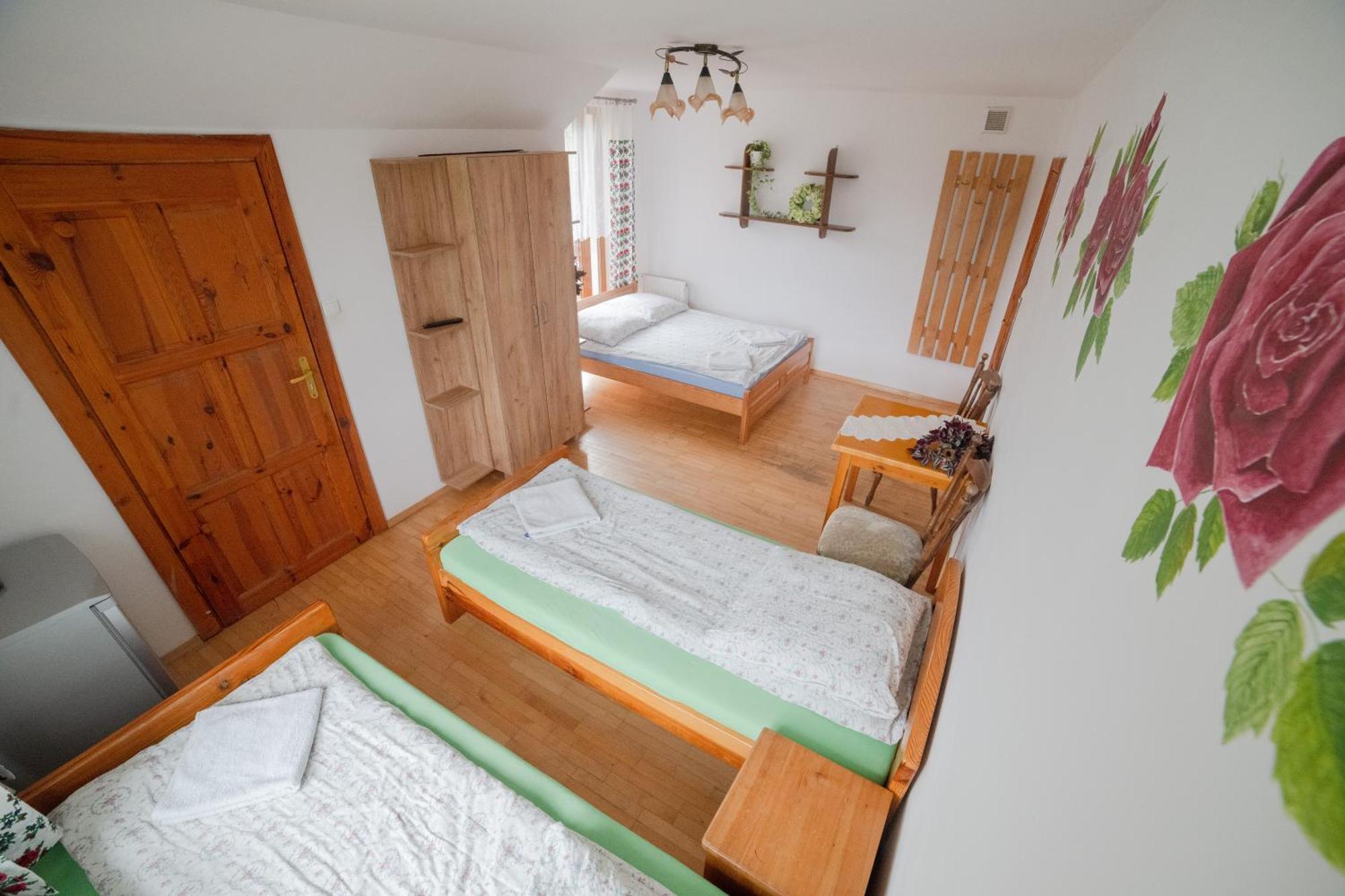 Wisniowy Gaj Villa Ujanowice ภายนอก รูปภาพ